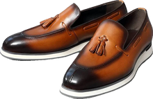 Load image into Gallery viewer, CAVANELI CLASSIC TASSEL LOAFERS
